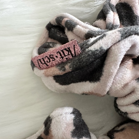 Kitsch Microfiber Quick-Dry Towel Scrunchies (NEW) - Leopard - Picture 2 of 2